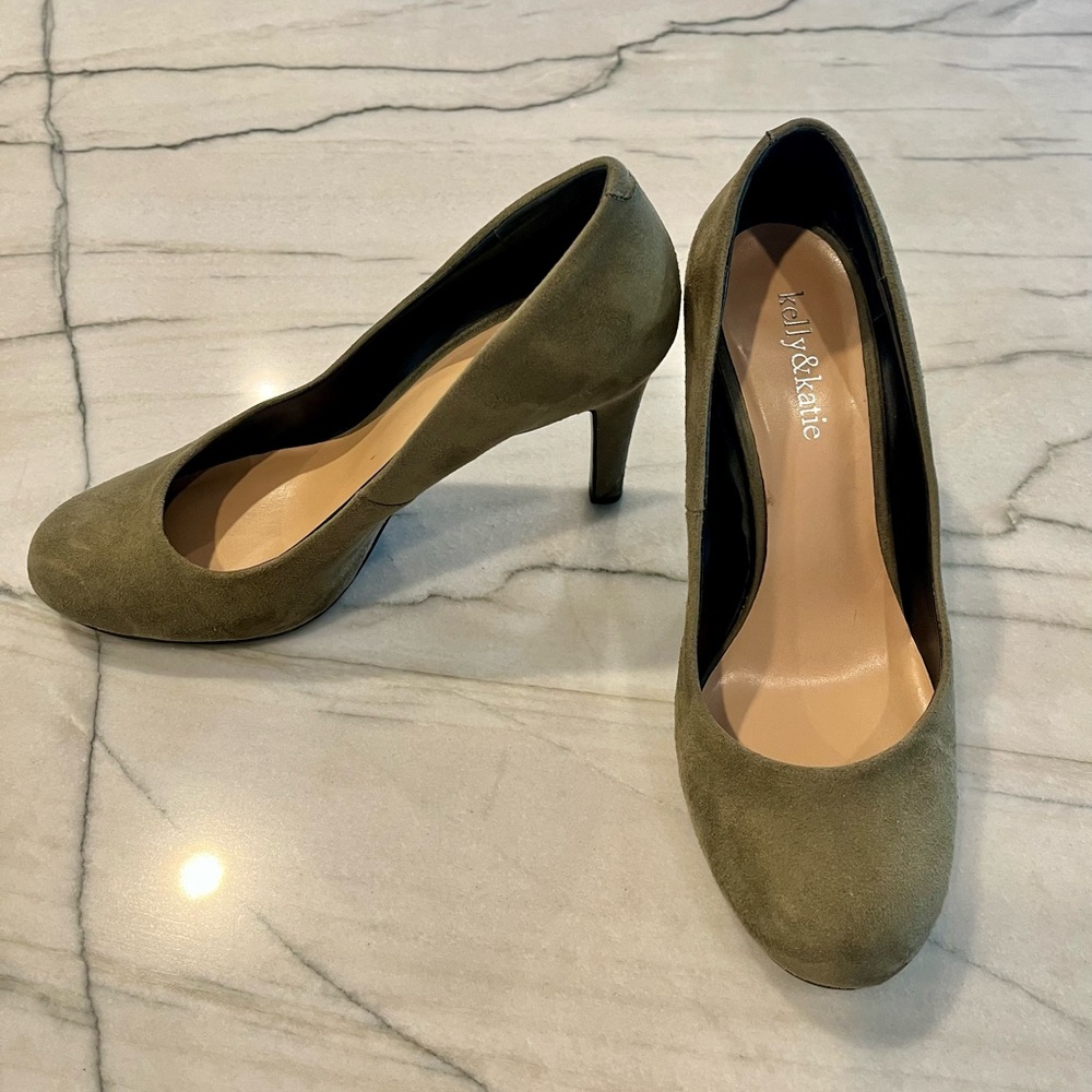 Kelly & Katie Green Stiletto Heels Classic Pumps